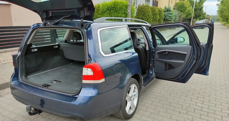 Volvo V70 cena 31300 przebieg: 259000, rok produkcji 2013 z Baranów Sandomierski małe 781